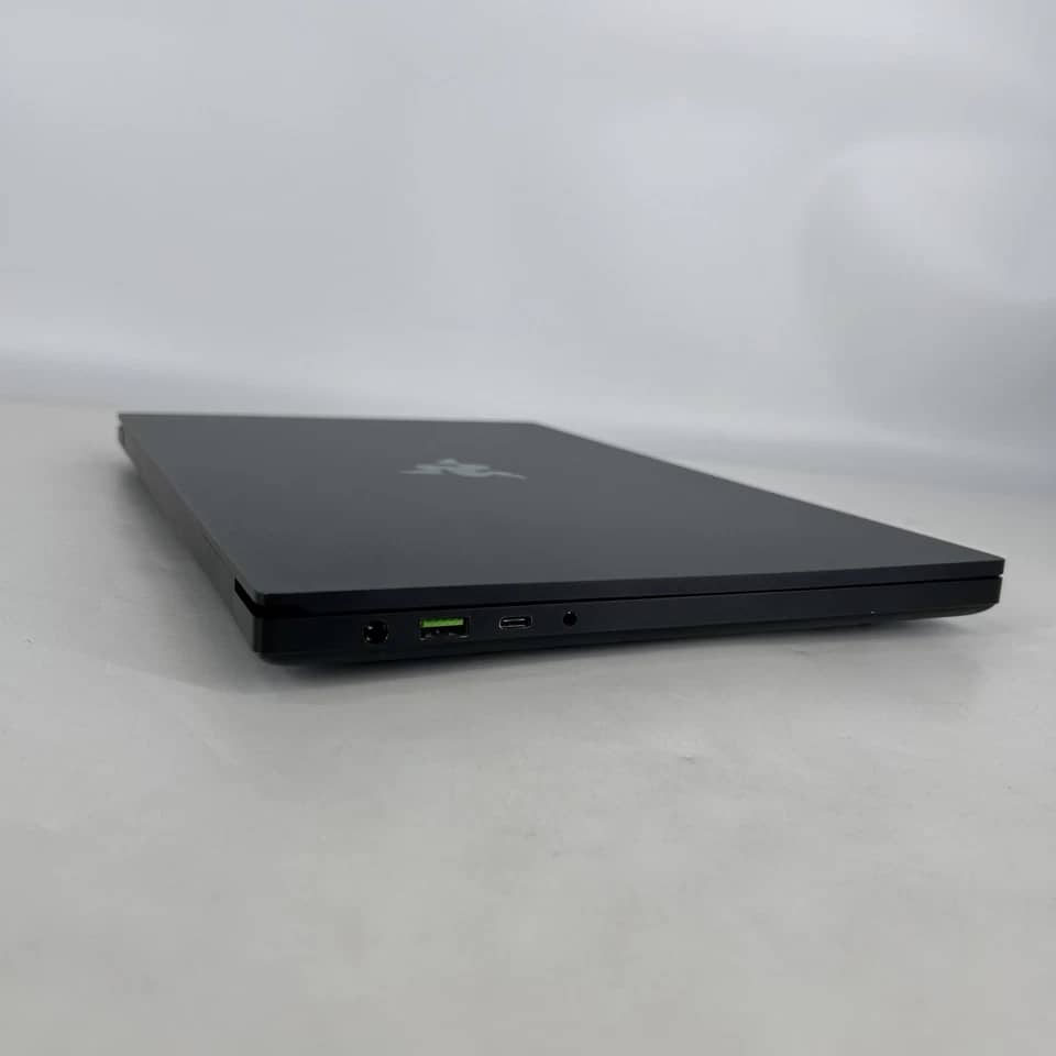 Razer 15-bs1 Computers