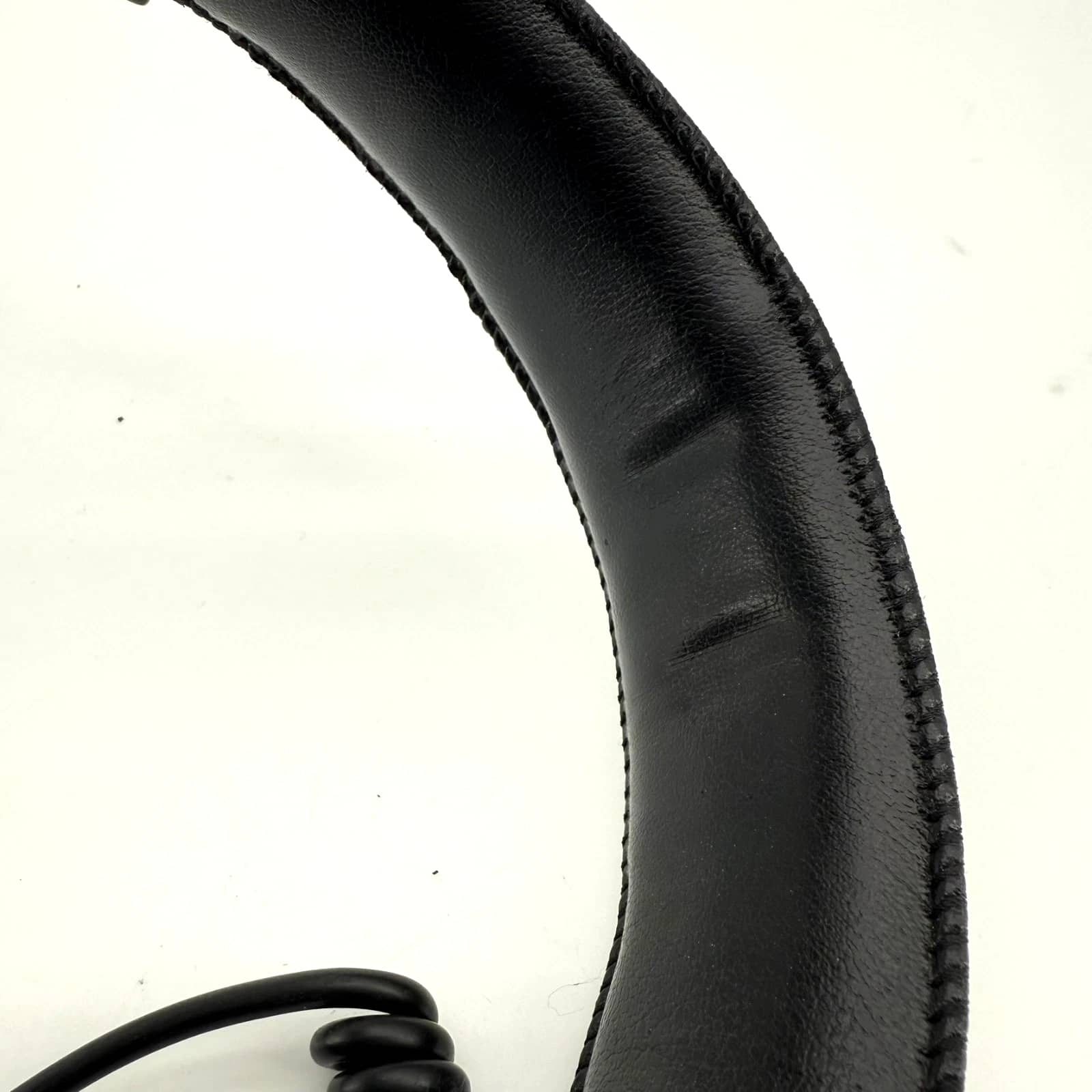 Sony MDR-V6 Headphones & Earbuds Black New