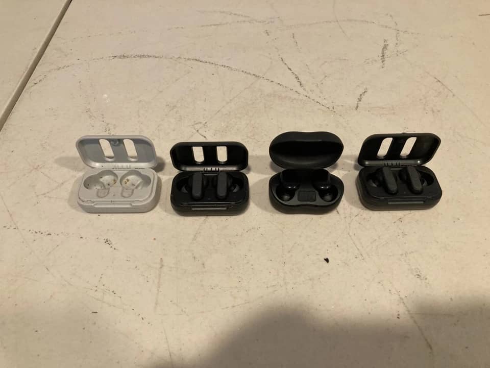 Skullcandy JLab GO Air POP Headphones & Earbuds 