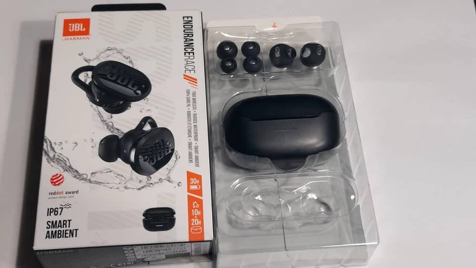 JBL ENDURANCE RACE Headphones & Earbuds Black New