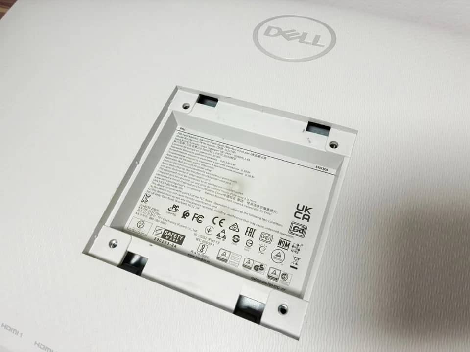 Dell S3221QS Monitors