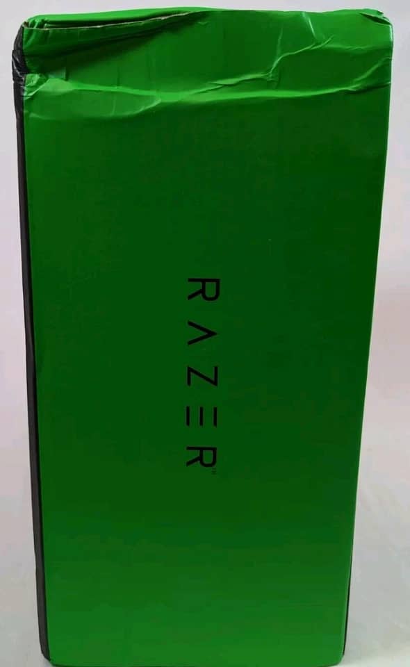 Razer Kraken Pro V2 Headphones & Earbuds 