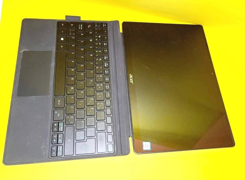 Acer Switch 5 Computers Used - Good