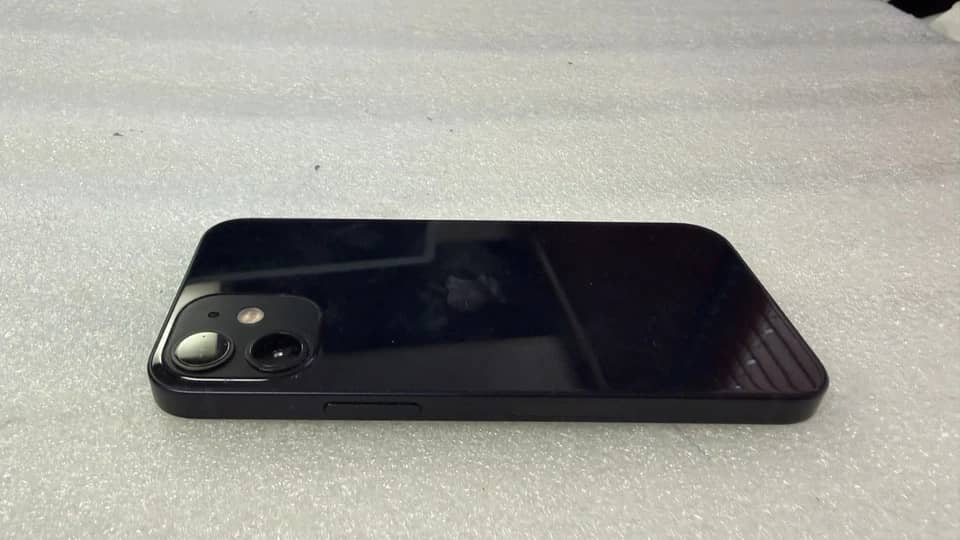 Apple iPhone 12 mini Cell Phones