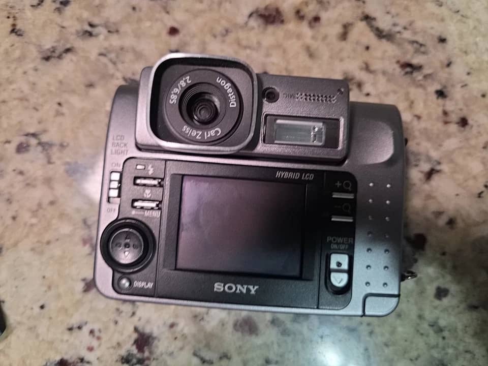 Sony FZ55 Digital Cameras