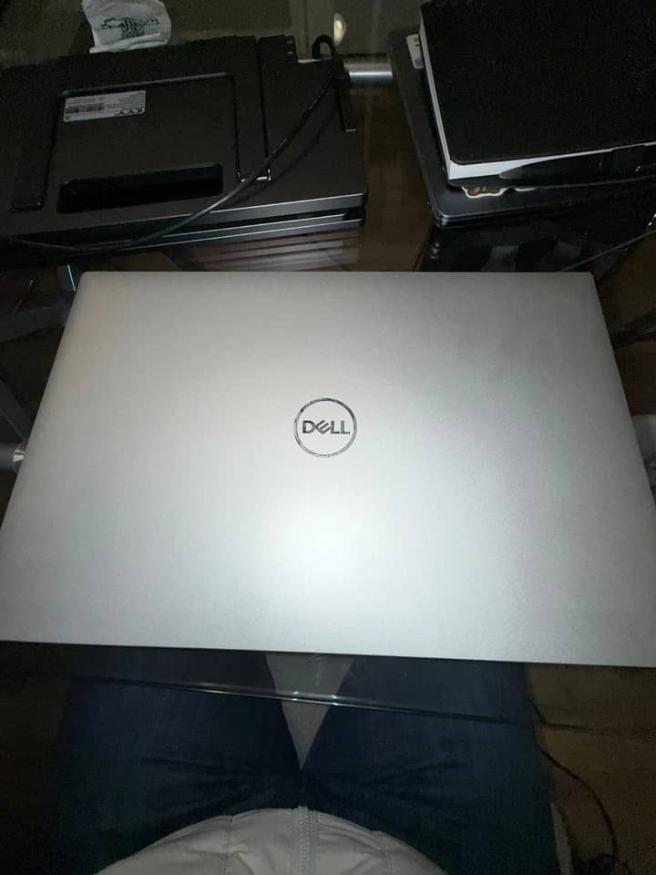 Dell XPS 17 9720 Computers