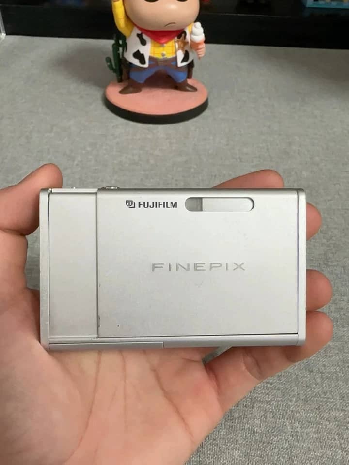 Fujifilm DiMAGE Z1 Digital Cameras
