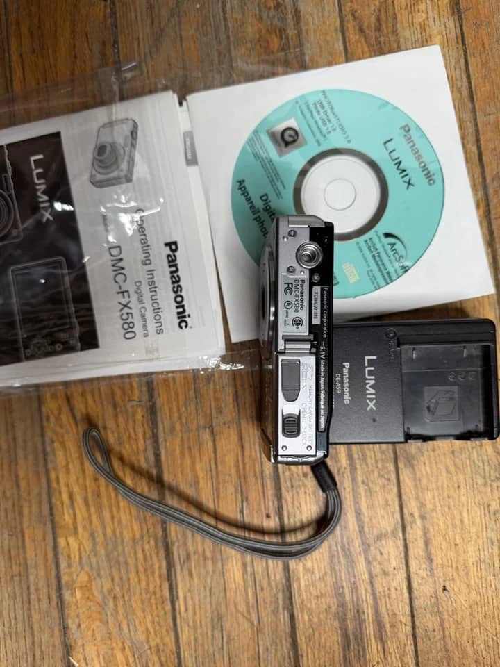 Panasonic LUMIX FX580 Digital Cameras Silver New Body Only
