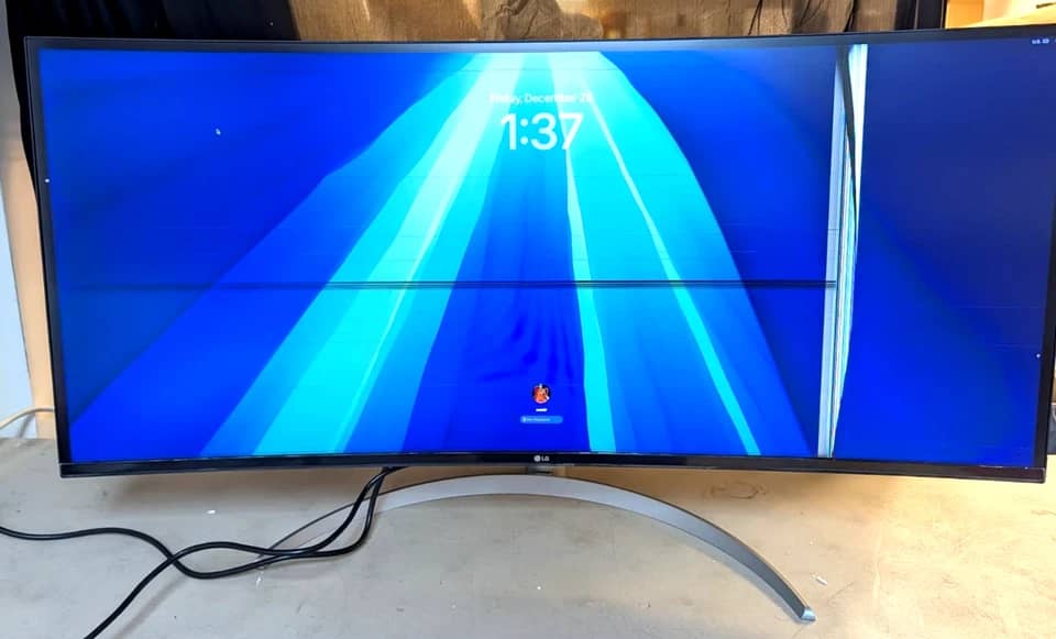 LG 40WP95C Monitors