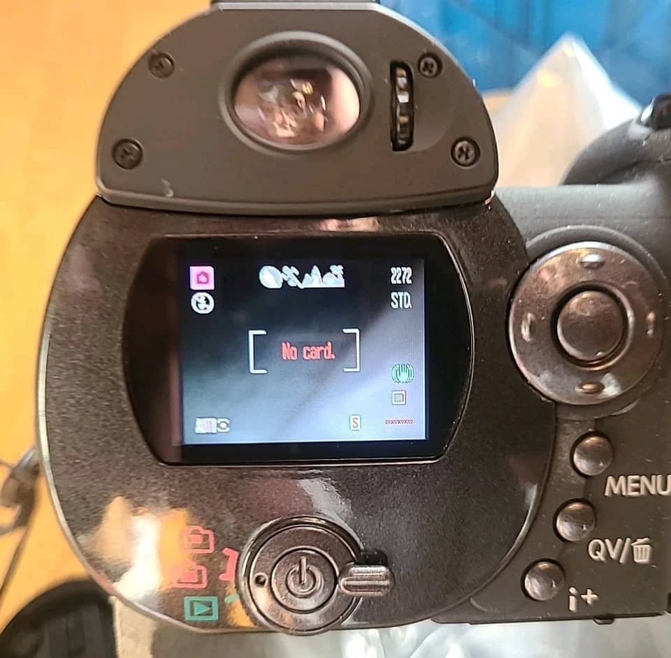 Minolta DiMAGE Z3 Digital Cameras