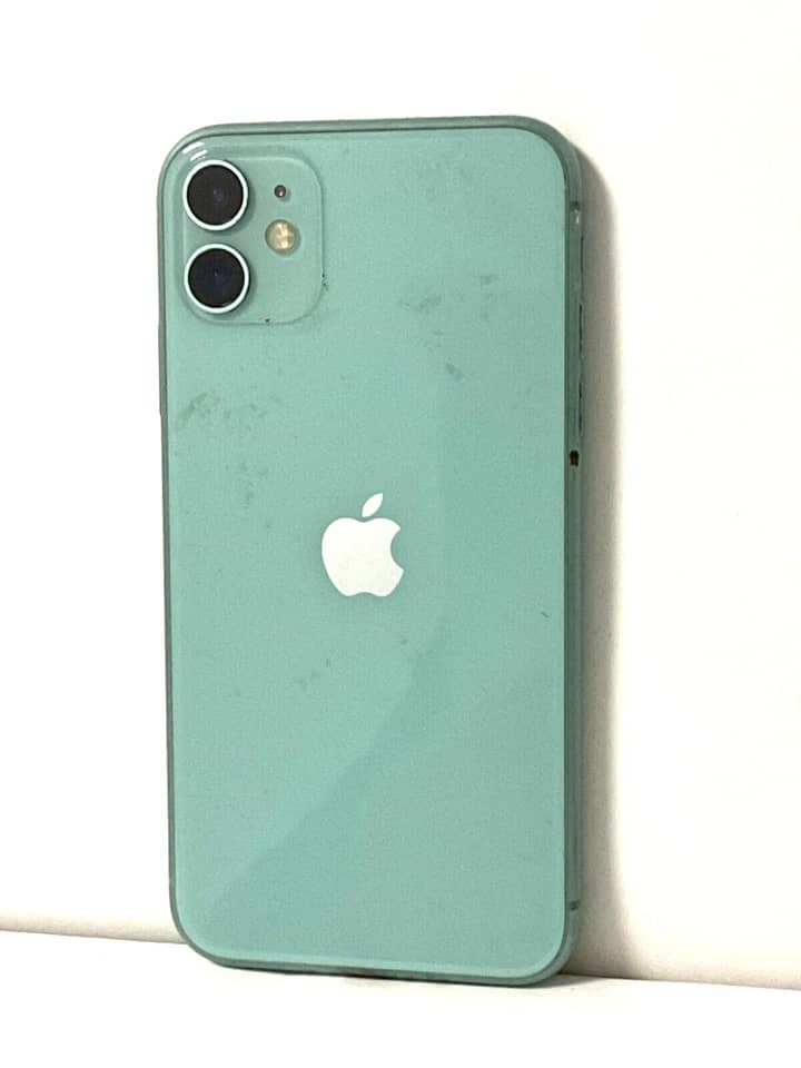 Apple iPhone 11 Cell Phones