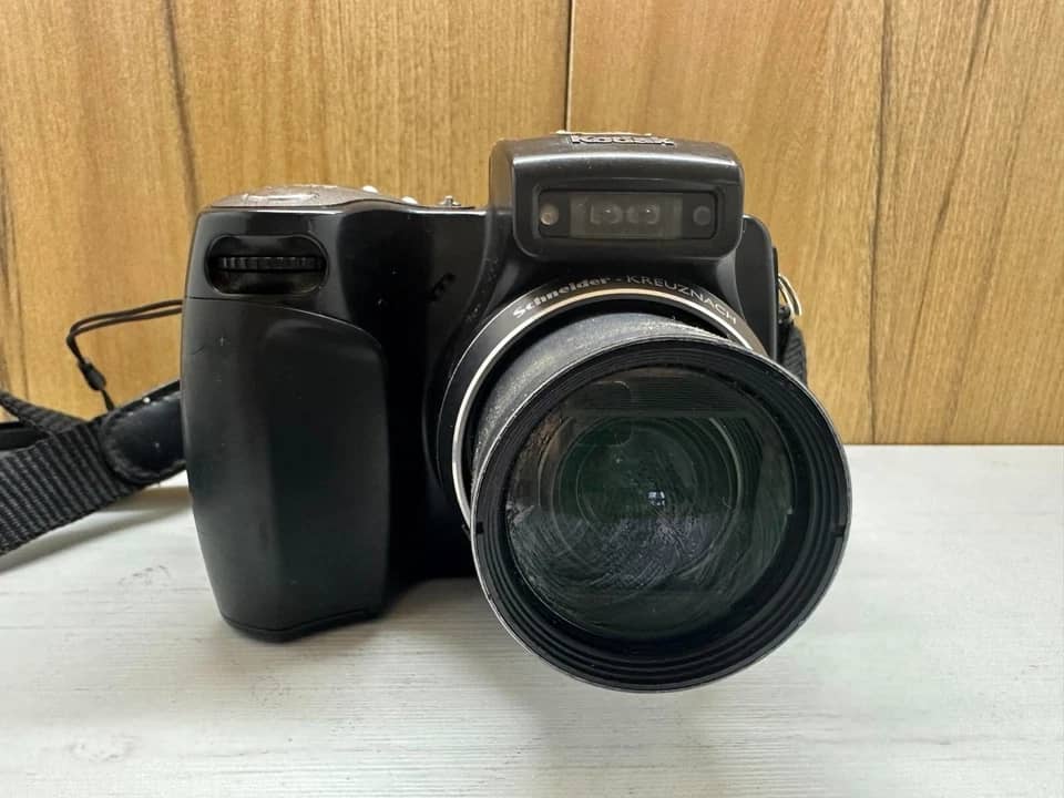 Kodak EasyShare DX7590 Digital Cameras Black Used - Good Body Only