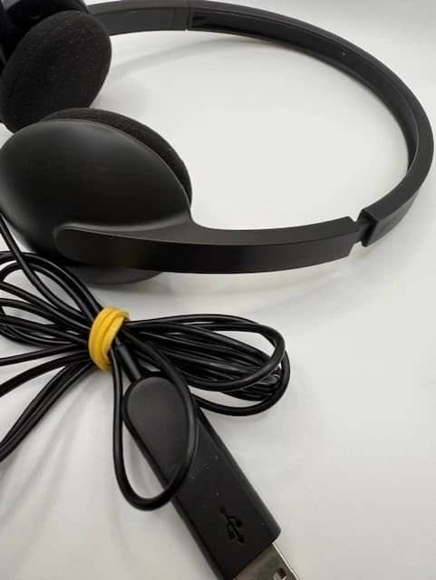Logitech H340 Headphones & Earbuds 