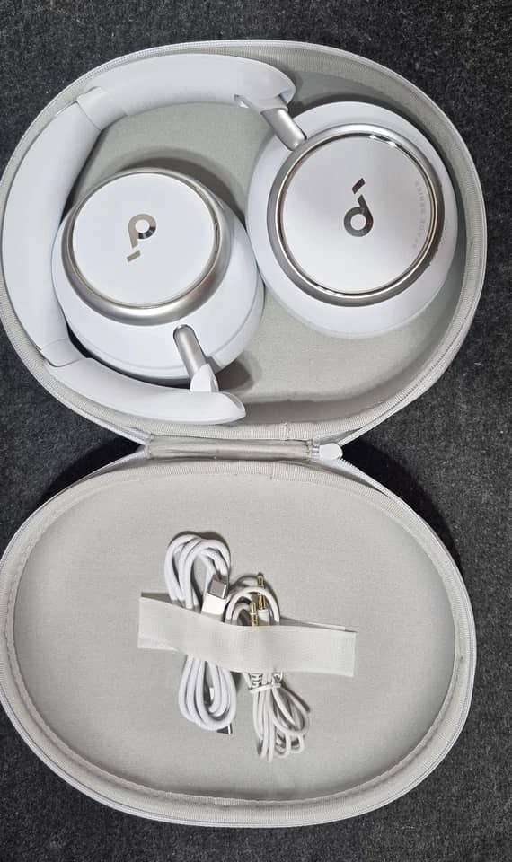 Soundcore Life Q45 Headphones & Earbuds 