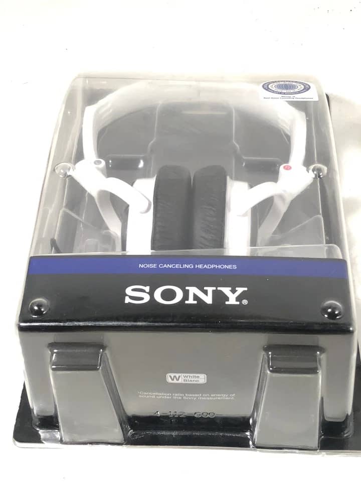 Sony MDR-NC7 Headphones & Earbuds White New