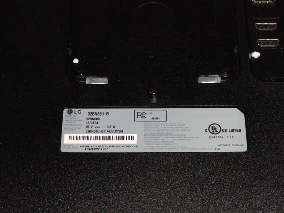 LG 32BN50U Monitors