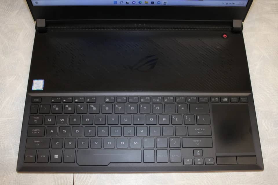 ASUS ROG Zephyrus GX531 Computers
