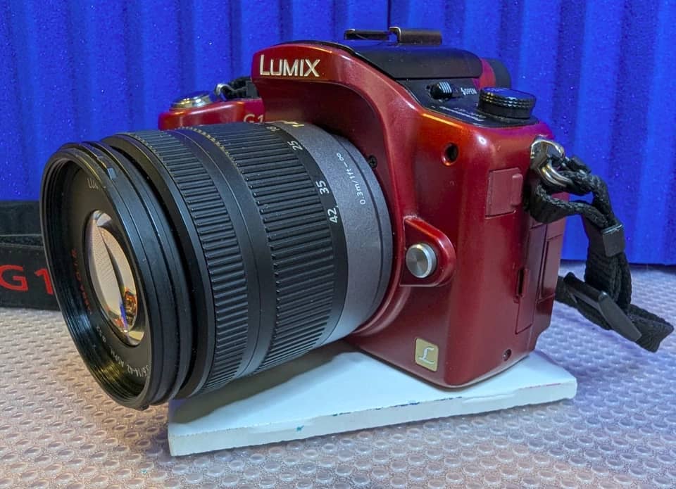 Panasonic LUMIX G1 Digital Cameras Blue New Body Only