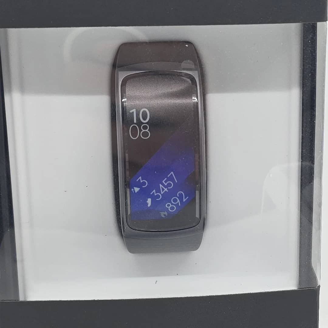 Samsung Samsung Gear Fit2 Smartwatches Black 51mm Open-Box Excellent
