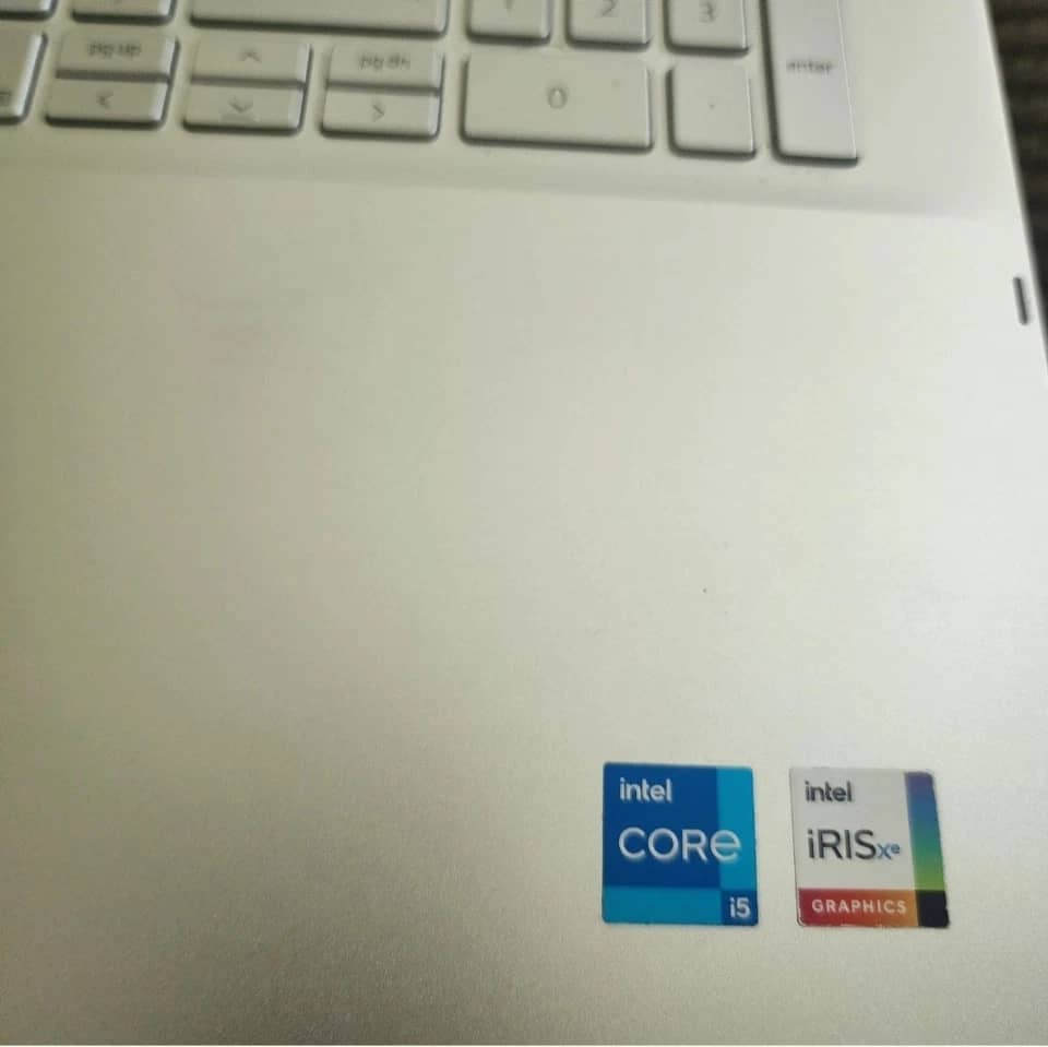 Dell Inspiron 17 7706 Computers