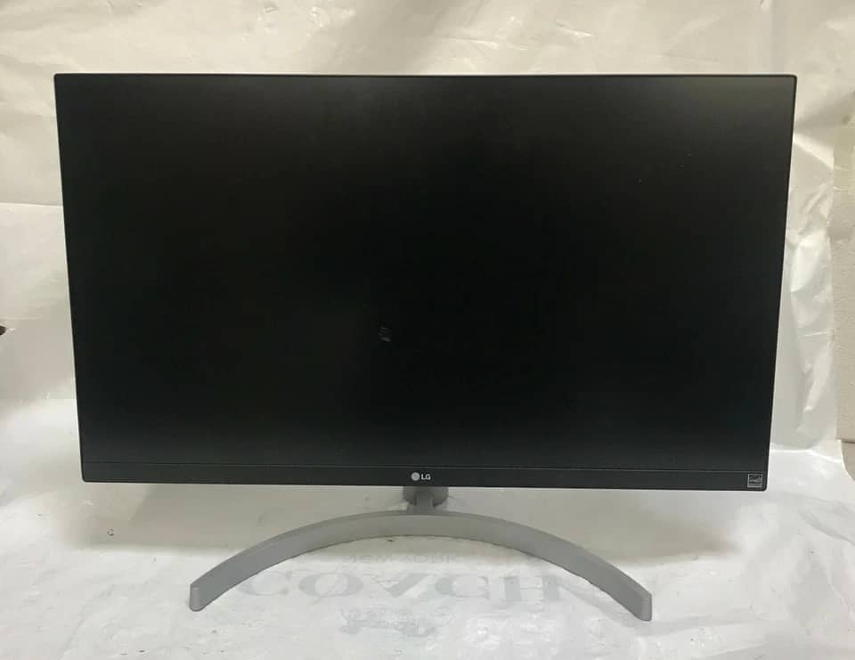 LG 27UK600 Monitors