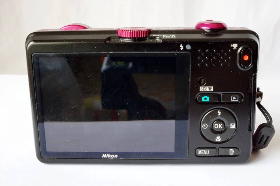 Nikon COOLPIX S1200pj Digital Cameras Black New Body Only