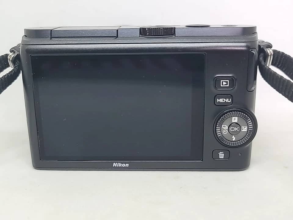 Nikon 1 J3 Digital Cameras White New w/ 10-30mm Kit