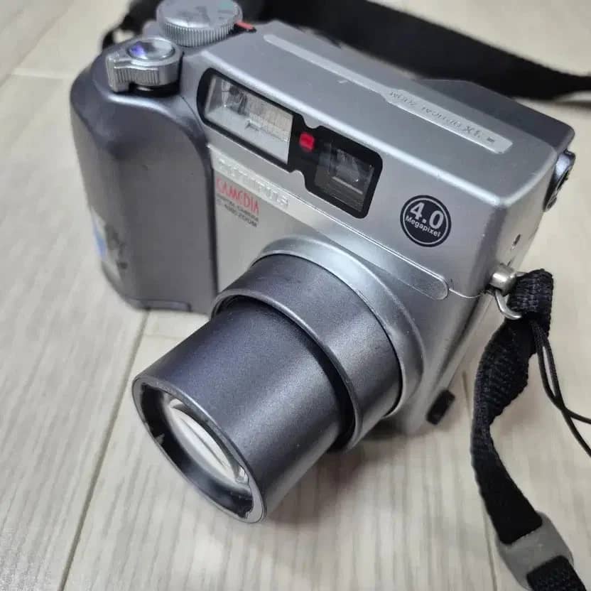 OM SYSTEM Camedia C-4000 Digital Cameras Silver New Body Only