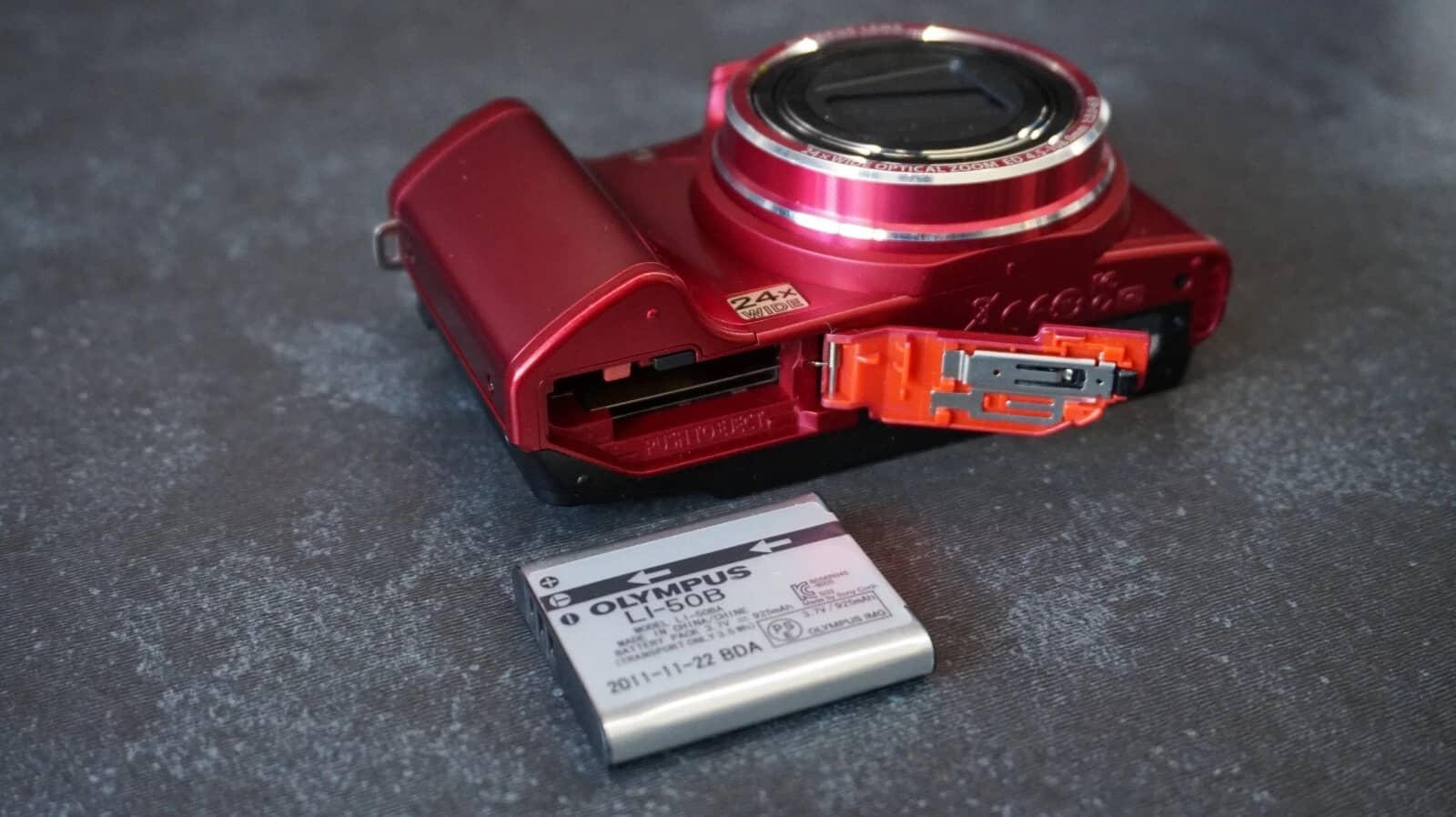 Olympus sz-14 Digital Cameras Silver New Body Only