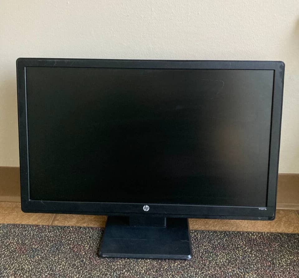 HP W2371b Monitors