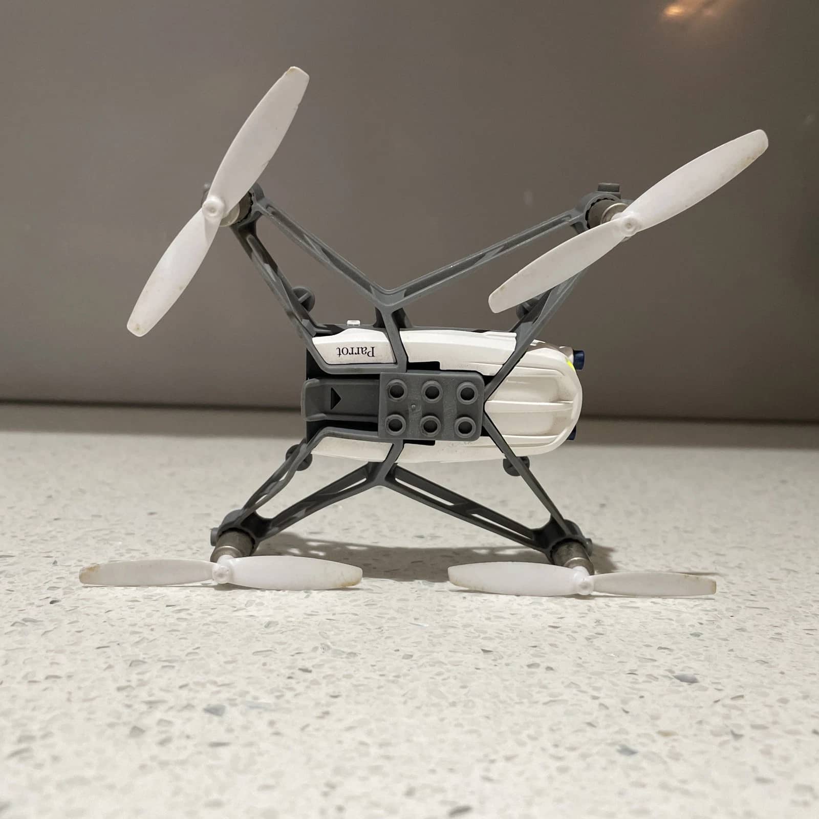 Parrot Airborne Quadcopters & Multirotors New
