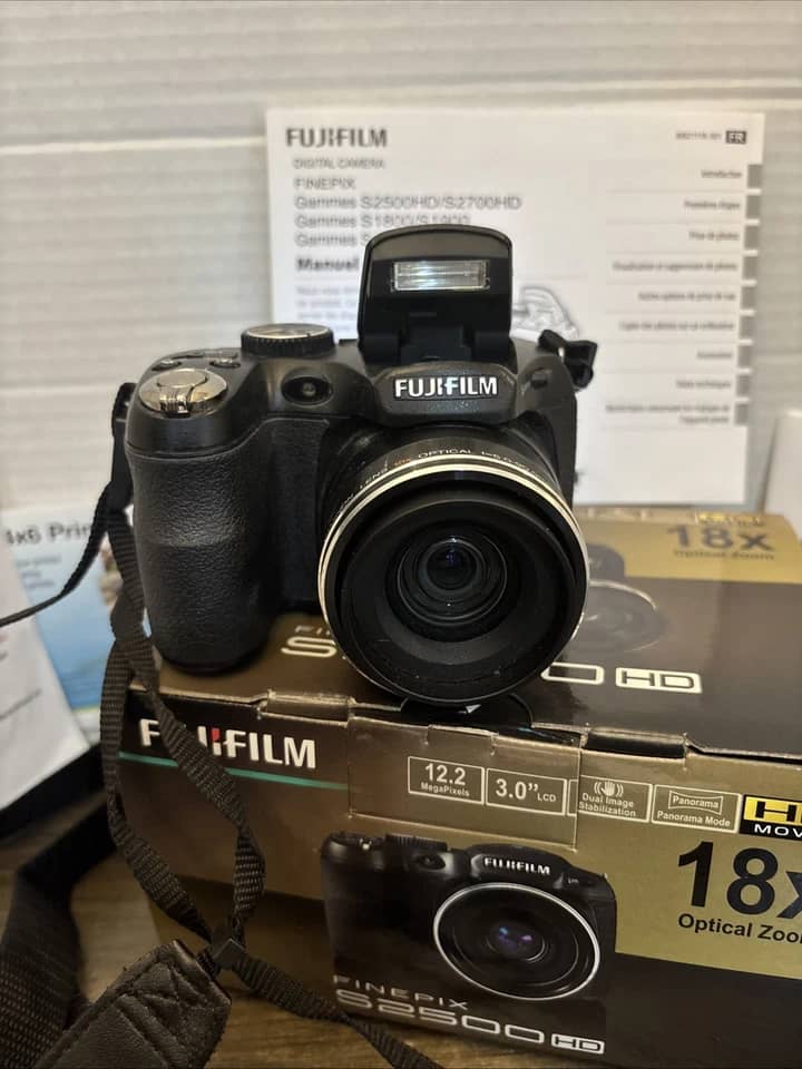 Fujifilm FinePix S Series S2500HD Digital Cameras Black New Body Only