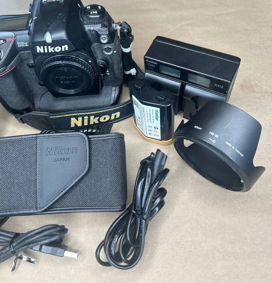 Nikon D2XS Digital Cameras Black New Body Only