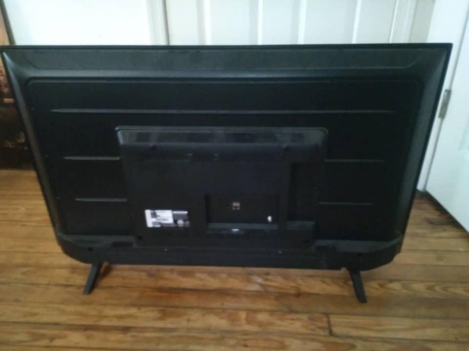 LG UP7000PUA TVs