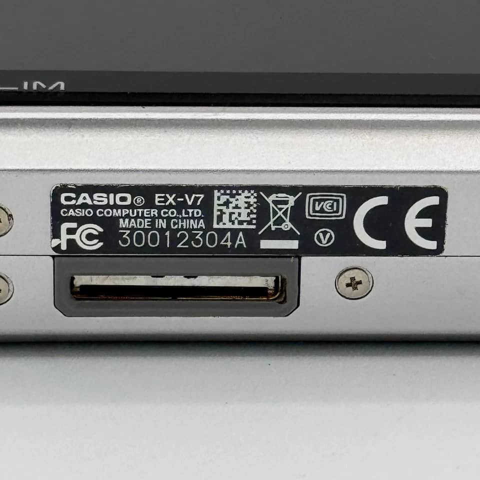 Casio Casio Exilim EX-V7 Digital Cameras Used - Good