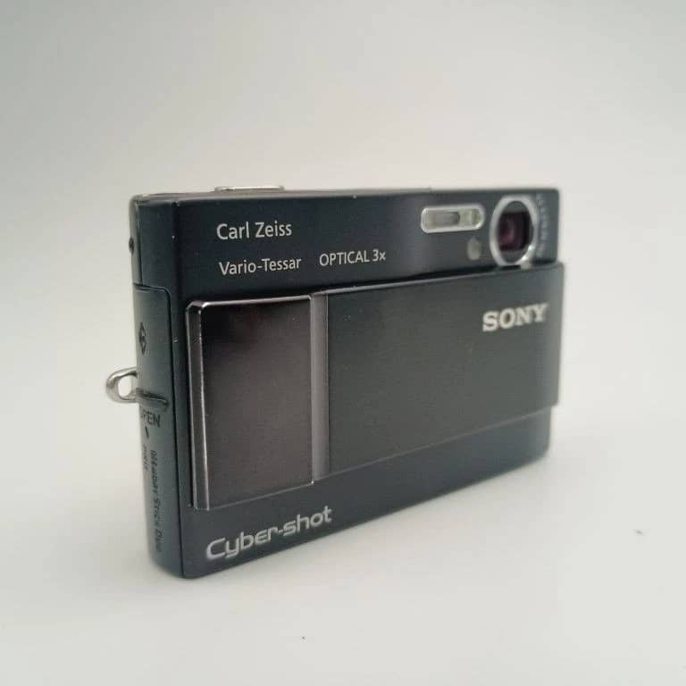 Sony Cyber-shot DSC-T10 Digital Cameras Silver New Body Only