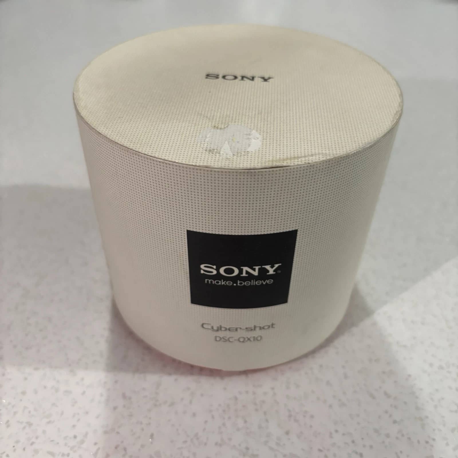 Sony DSC-QX10 Digital Cameras White New Body Only