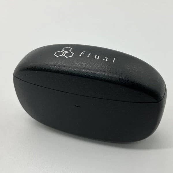 Final ZE3000 Headphones & Earbuds Black New