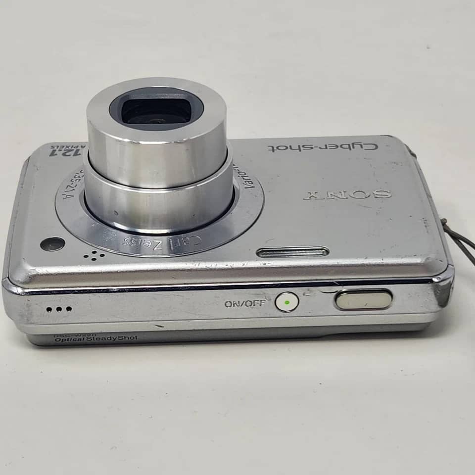Sony DSC W220 Digital Cameras pink New Body Only
