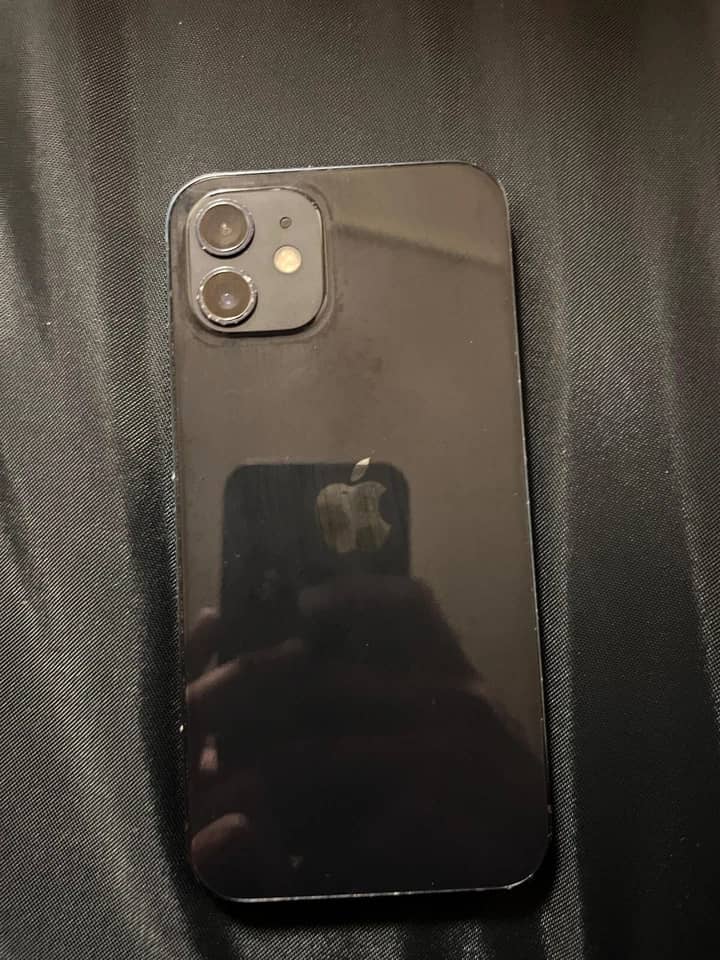 Apple iPhone 12 Cell Phones