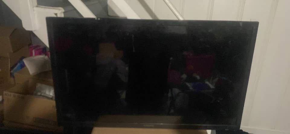 Insignia class f30 TVs