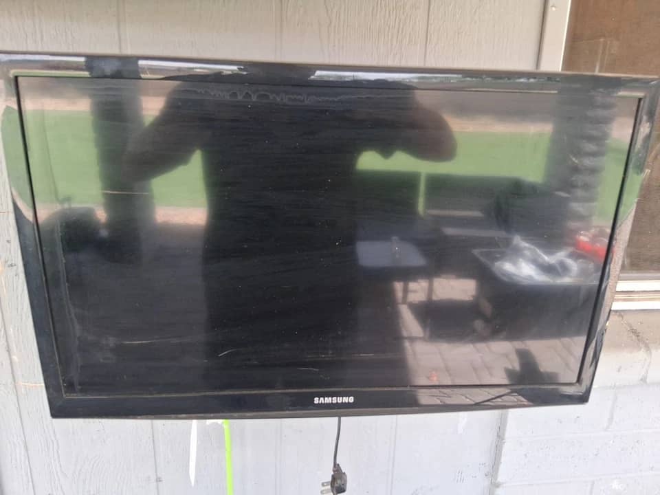 VIZIO 690U TVs