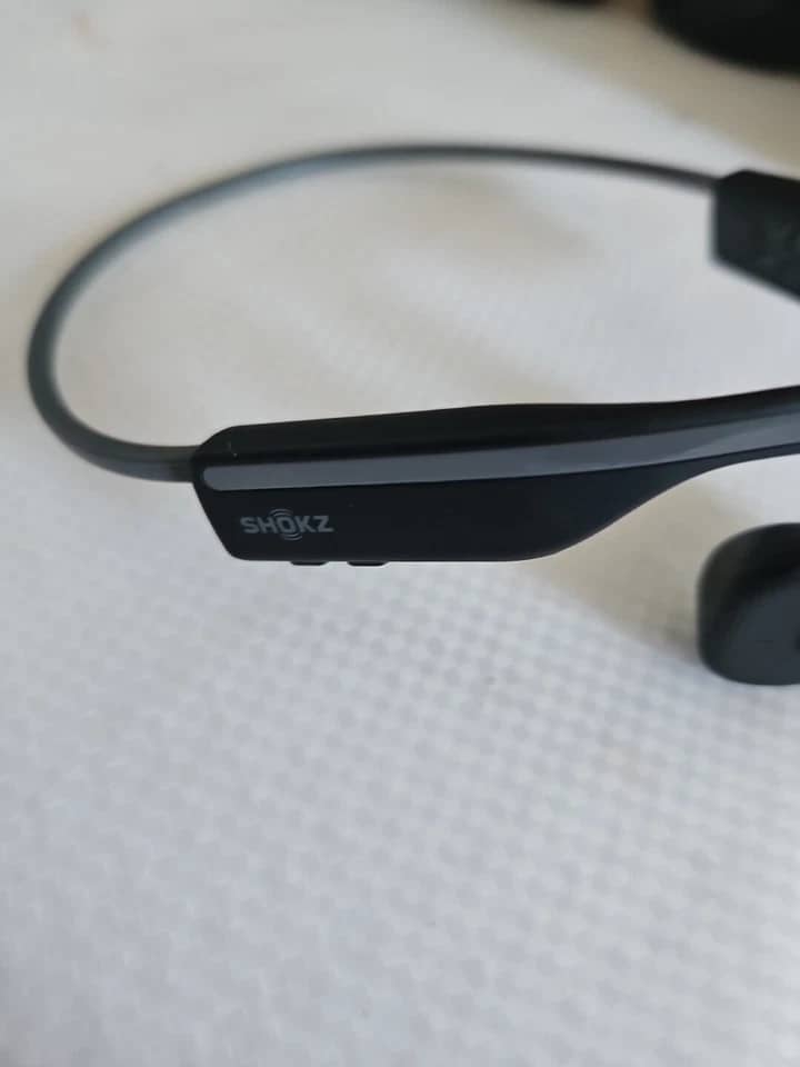 Shokz OpenMove Headphones & Earbuds 