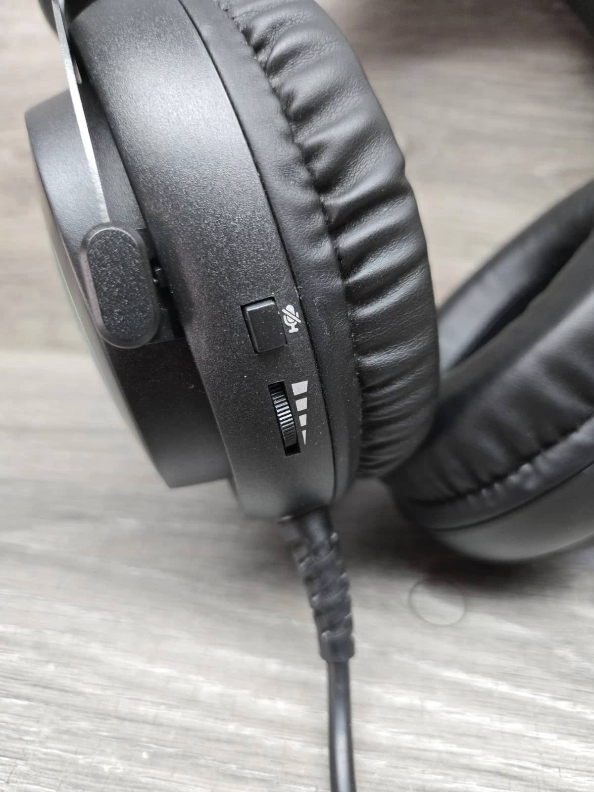 Monster Monster Headphones & Earbuds Black New