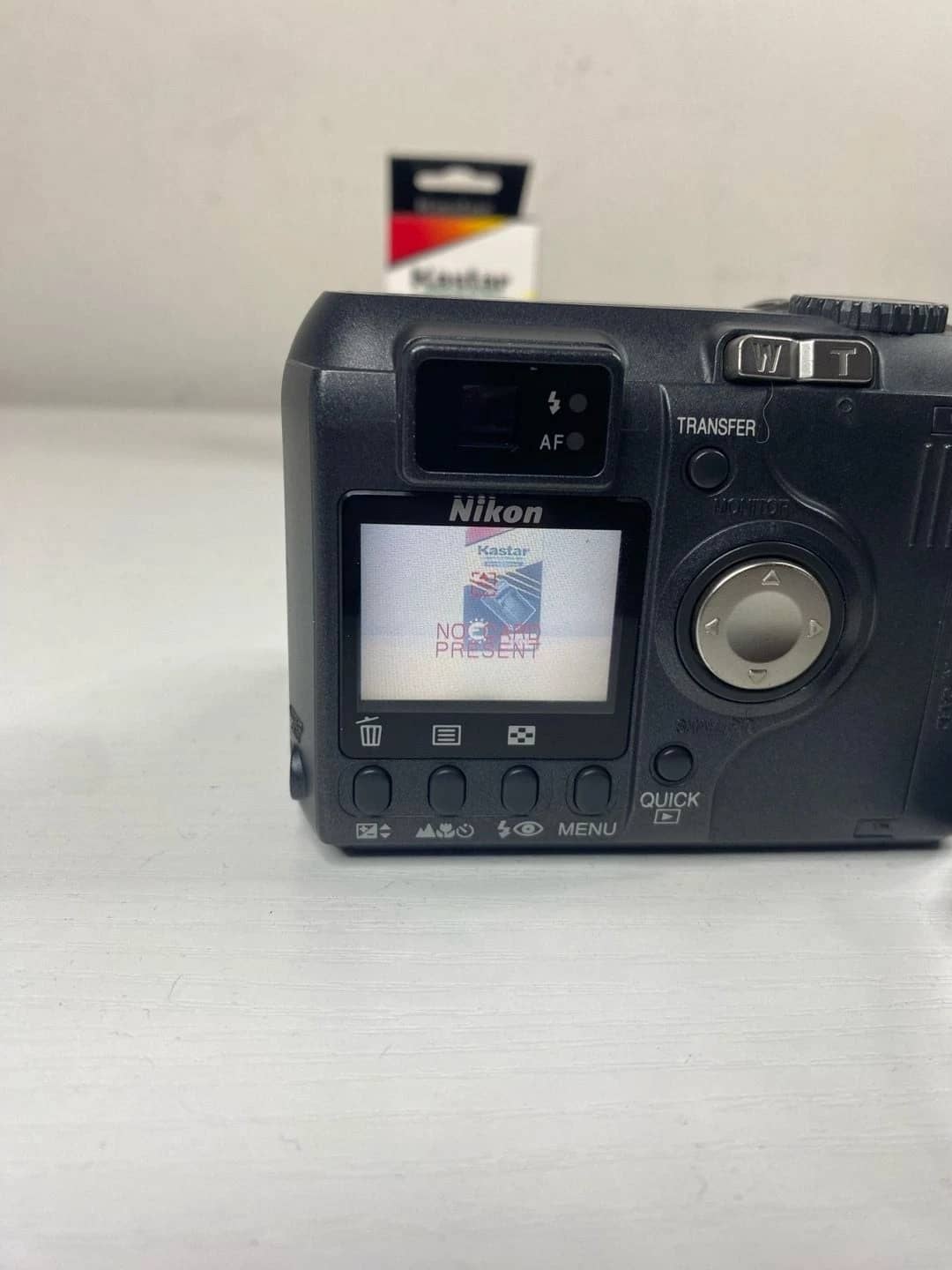 Nikon COOLPIX 885 Digital Cameras White New Body Only