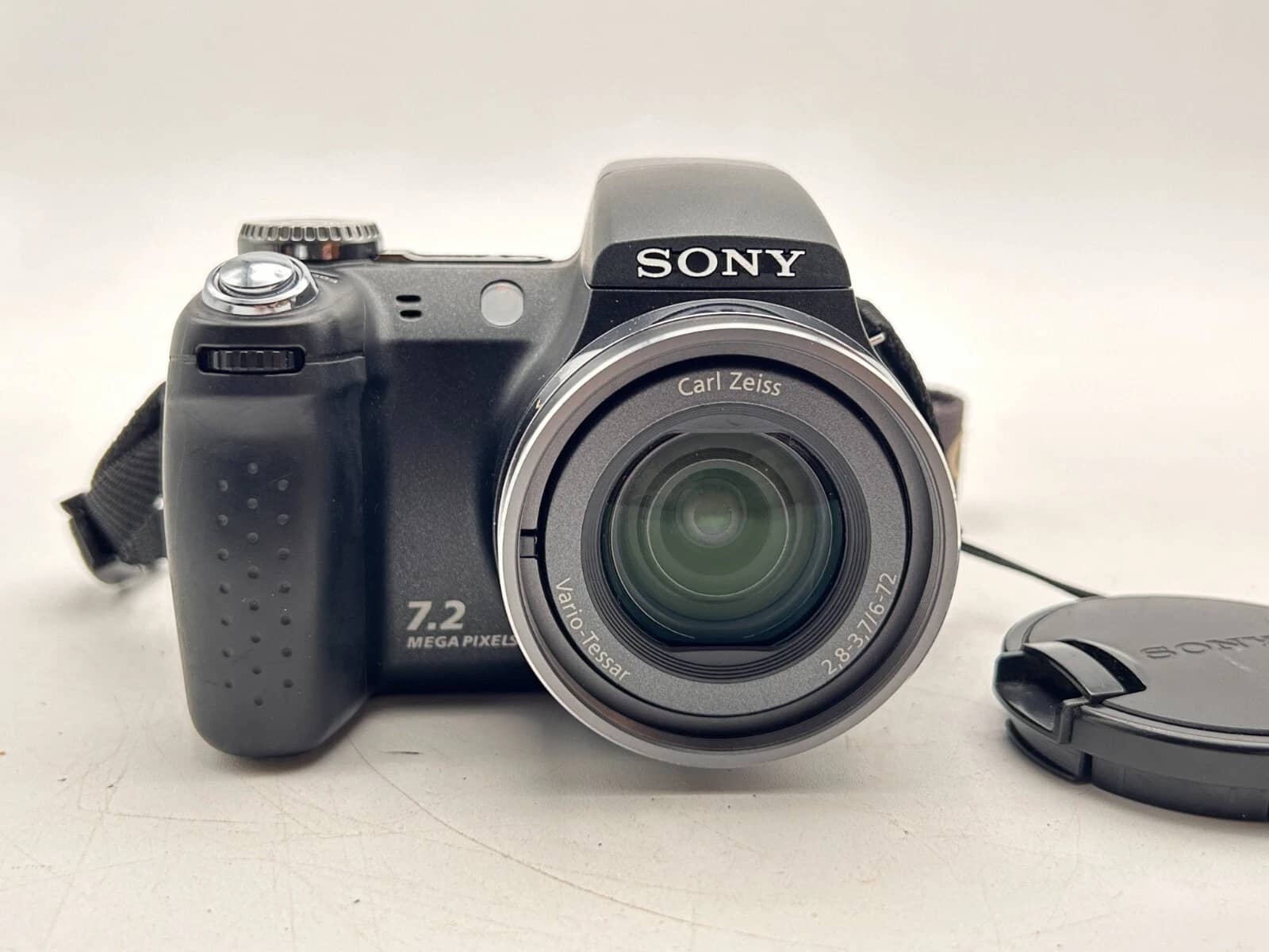 Sony Cyber-shot DSC H5 Digital Cameras Black New Body Only