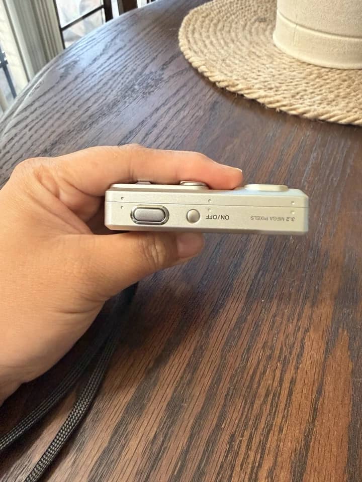 Minolta DiMAGE Xg Digital Cameras