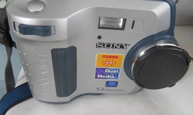 Sony Mavica MVC-FD100 Digital Cameras Silver Used - Good Body Only