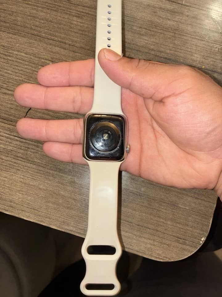 Apple Watch Series 5 Smartwatches