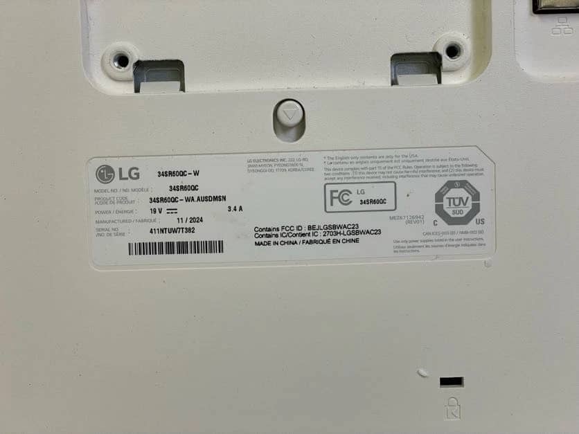 LG 34SR60QC-W Monitors For parts or not working